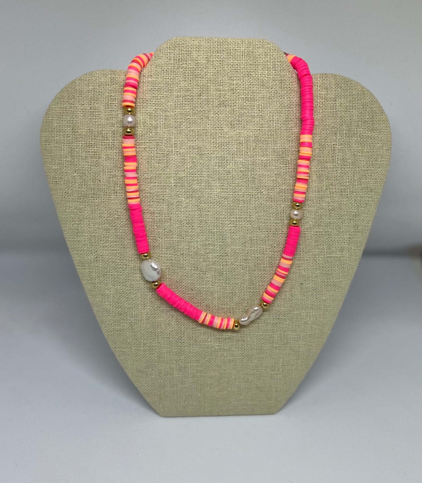 Sparrow & Lilly Summer Brights Heshi and Pearl Necklace -Flamingo Pink π¦©
