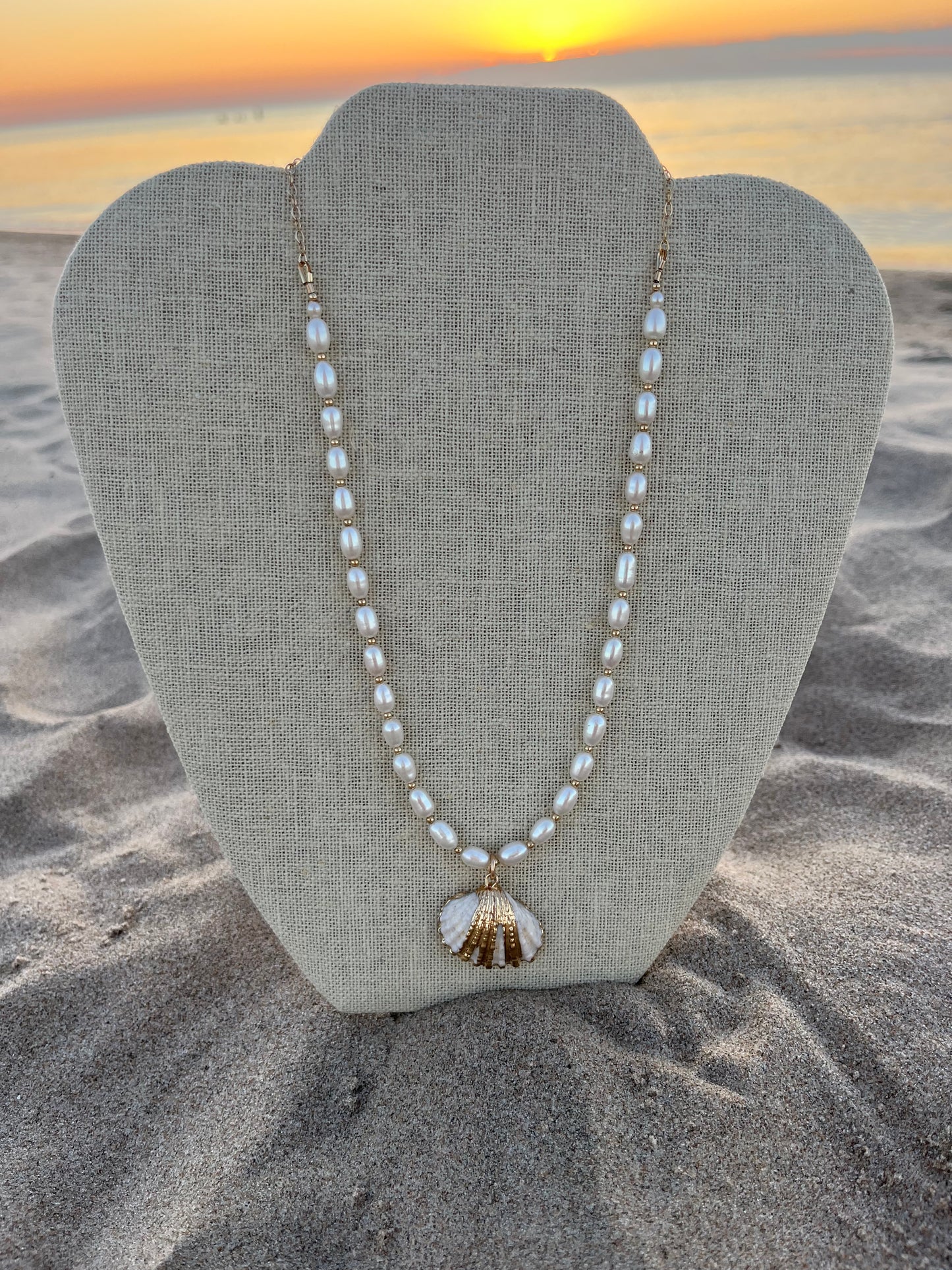 Sparrow & Lilly Pearl Shell Icon Necklace