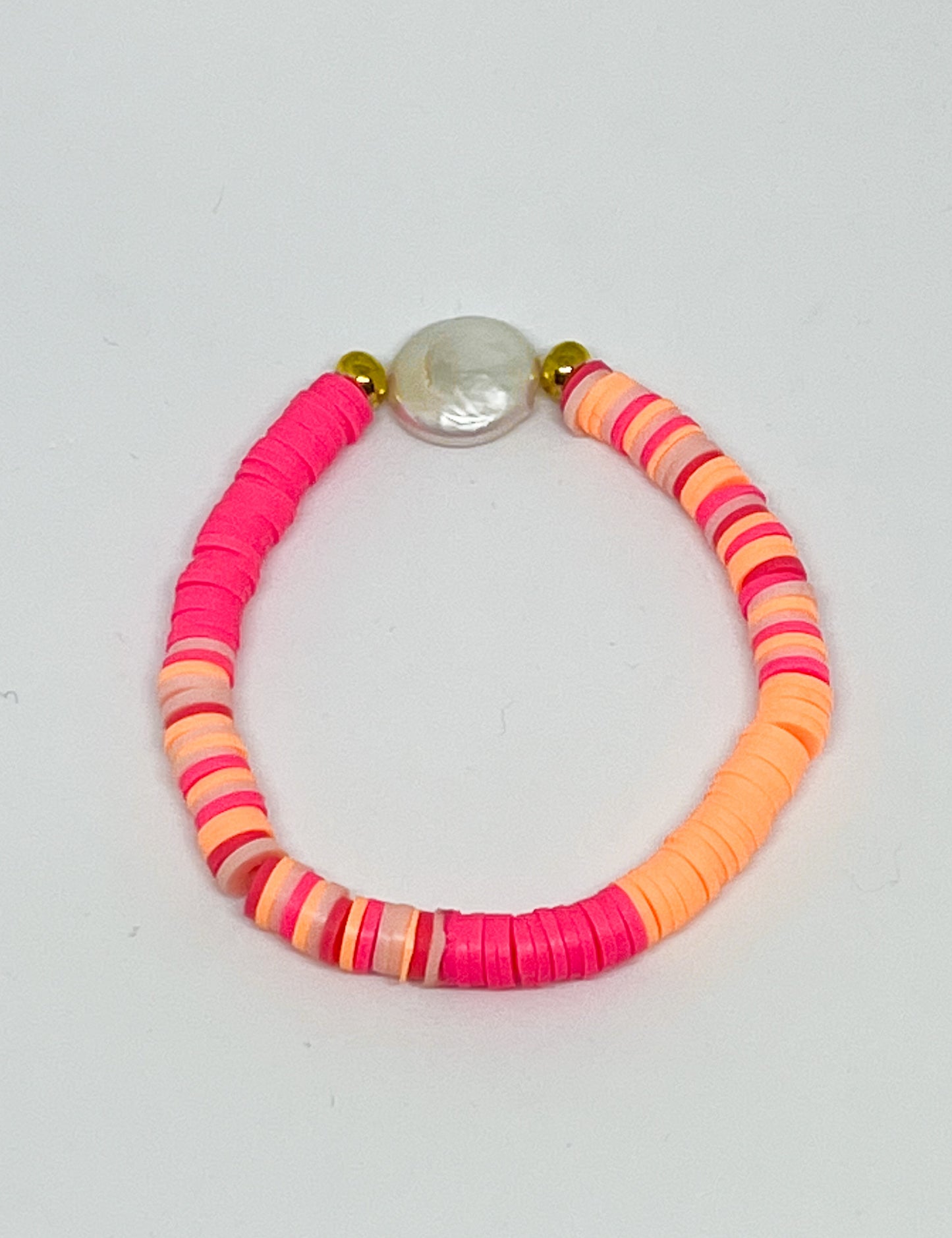 Sparrow & Lilly Summer Brights Pearl and Heshi Bracelet - Flamingo Pink 🦩