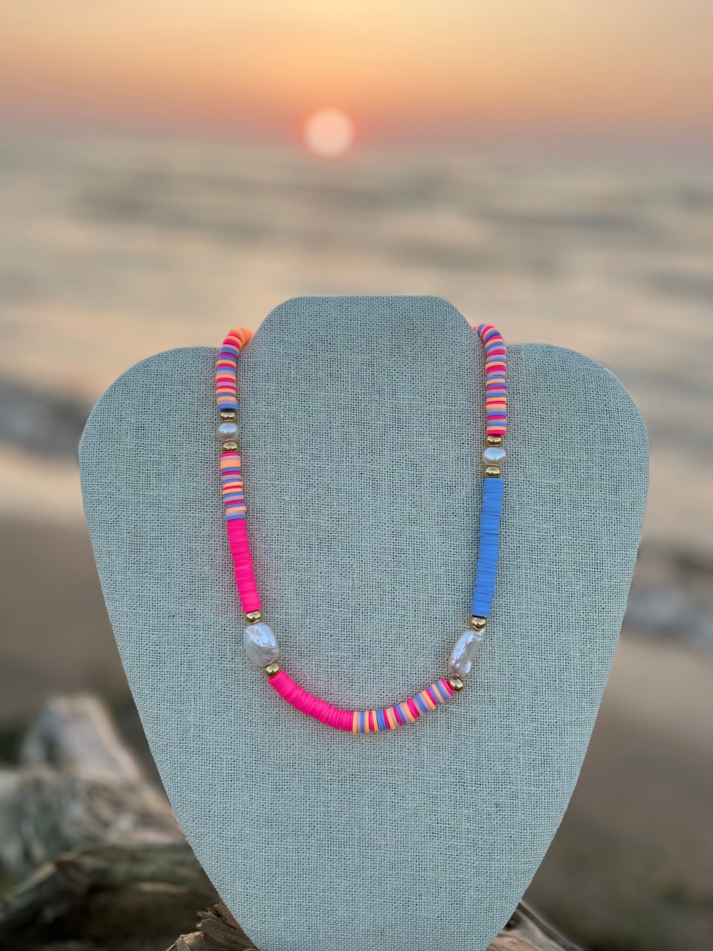 Sparrow & Lilly Summer Brights Pearl and Heshi Necklace - Periwinkle Skies 🌅