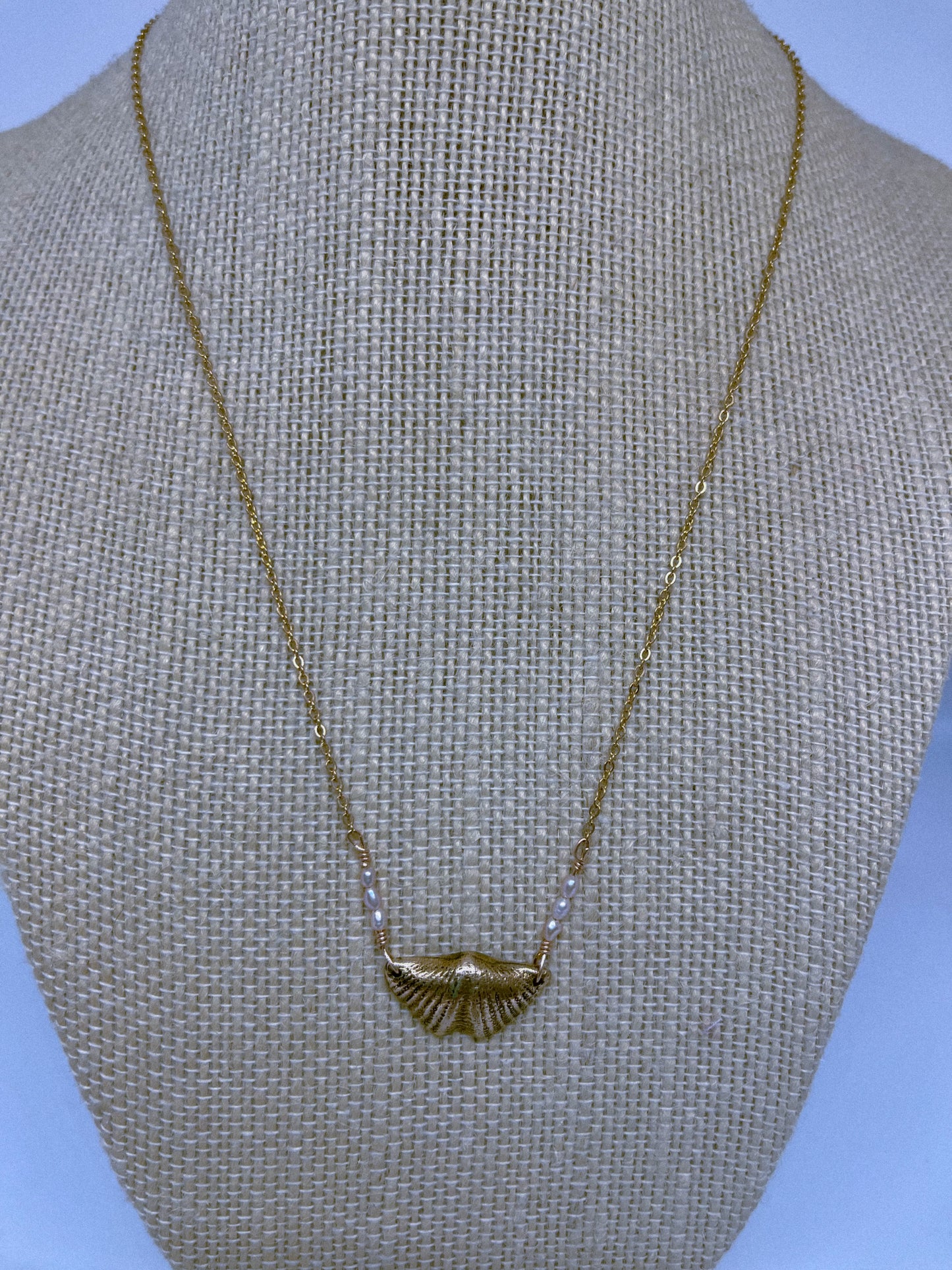 Sparrow & Lilly Butterfly Stone Necklace π¦ medium - Bronze
